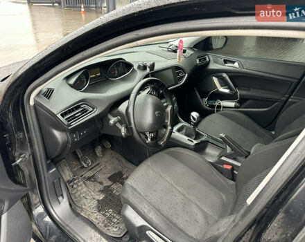 Черный Пежо 308, объемом двигателя 1.6 л и пробегом 225 тыс. км за 5999 $, фото 8 на Automoto.ua