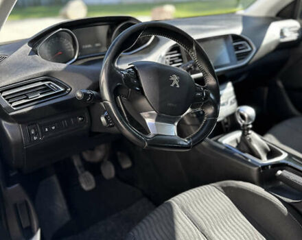 Черный Пежо 308, объемом двигателя 1.6 л и пробегом 212 тыс. км за 9500 $, фото 11 на Automoto.ua