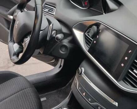 Черный Пежо 308, объемом двигателя 1.5 л и пробегом 175 тыс. км за 12900 $, фото 12 на Automoto.ua