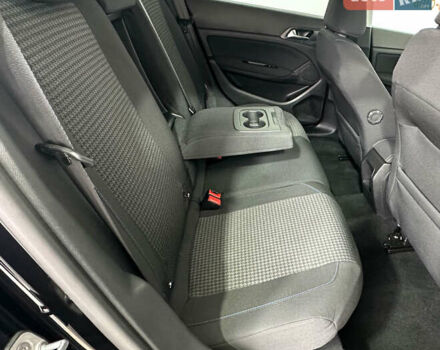 Черный Пежо 308, объемом двигателя 1.5 л и пробегом 179 тыс. км за 11450 $, фото 9 на Automoto.ua