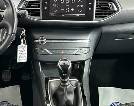 Черный Пежо 308, объемом двигателя 1.5 л и пробегом 179 тыс. км за 11450 $, фото 17 на Automoto.ua