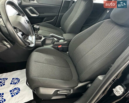 Черный Пежо 308, объемом двигателя 1.5 л и пробегом 179 тыс. км за 11450 $, фото 6 на Automoto.ua