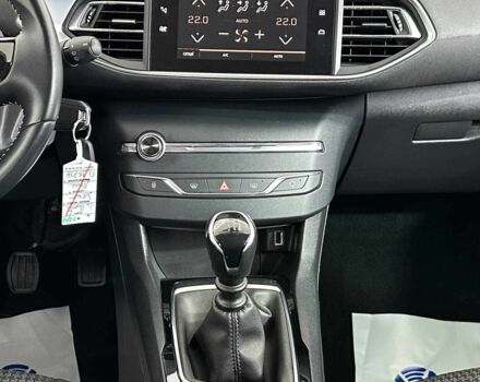 Чорний Пежо 308, об'ємом двигуна 1.5 л та пробігом 179 тис. км за 285 $, фото 12 на Automoto.ua