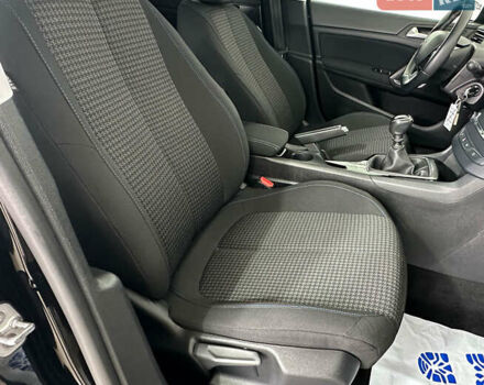 Черный Пежо 308, объемом двигателя 1.5 л и пробегом 179 тыс. км за 11450 $, фото 8 на Automoto.ua