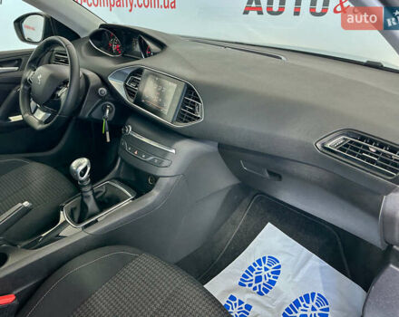 Чорний Пежо 308, об'ємом двигуна 1.5 л та пробігом 175 тис. км за 11950 $, фото 8 на Automoto.ua