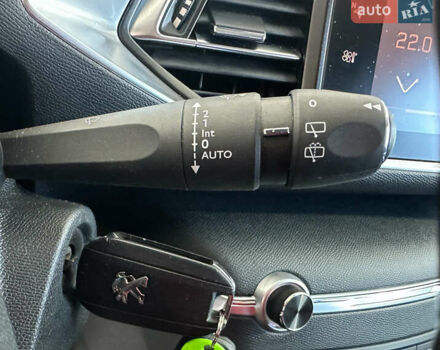 Черный Пежо 308, объемом двигателя 0 л и пробегом 175 тыс. км за 11950 $, фото 14 на Automoto.ua