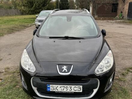 Пежо 308 2012 в Владимир-Волынский на Automoto.ua Черный Пежо 308, объемом двигателя 1.6 л и пробегом 138 тыс. км за 4500 $, фото 1 на Automoto.ua