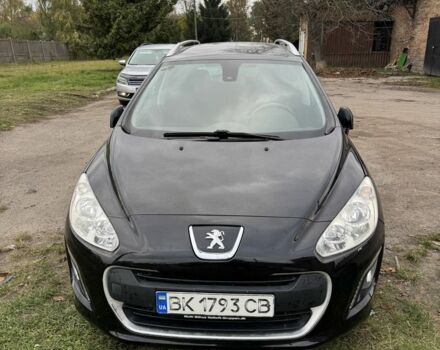 Черный Пежо 308, объемом двигателя 1.6 л и пробегом 138 тыс. км за 4500 $, фото 1 на Automoto.ua