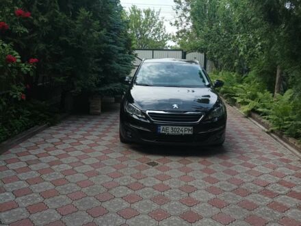 Пежо 308 2015 у Славянске на Automoto.ua Чорний Пежо 308, об'ємом двигуна 1.6 л та пробігом 184 тис. км за 12300 $, фото 1 на Automoto.ua