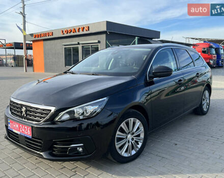 Черный Пежо 308, объемом двигателя 1.5 л и пробегом 175 тыс. км за 12778 $, фото 1 на Automoto.ua
