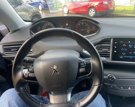 Фиолетовый Пежо 308, объемом двигателя 1.5 л и пробегом 181 тыс. км за 10000 $, фото 11 на Automoto.ua