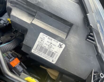 Фиолетовый Пежо 308, объемом двигателя 1.5 л и пробегом 181 тыс. км за 10000 $, фото 19 на Automoto.ua