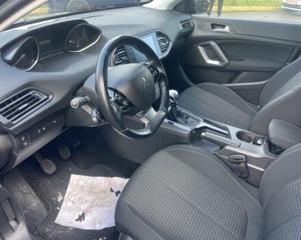 Фиолетовый Пежо 308, объемом двигателя 1.5 л и пробегом 181 тыс. км за 10000 $, фото 15 на Automoto.ua