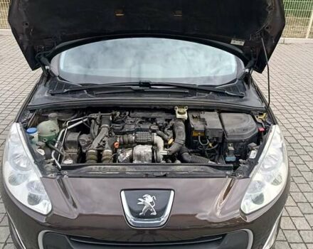 Коричневый Пежо 308, объемом двигателя 1.56 л и пробегом 160 тыс. км за 6300 $, фото 8 на Automoto.ua