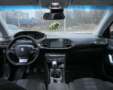 Коричневый Пежо 308, объемом двигателя 1.56 л и пробегом 309 тыс. км за 8000 $, фото 35 на Automoto.ua