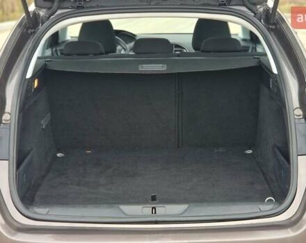 Пежо 308 2014 в Ровно на Automoto.ua Коричневый Пежо 308, объемом двигателя 1.56 л и пробегом 252 тыс. км за 9200 $, фото 11 на Automoto.ua