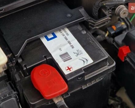 Пежо 308 2014 в Ровно на Automoto.ua Коричневый Пежо 308, объемом двигателя 1.56 л и пробегом 252 тыс. км за 9200 $, фото 12 на Automoto.ua