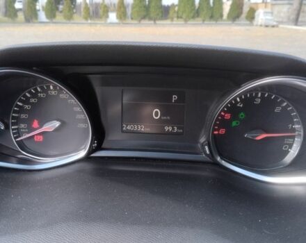 Коричневый Пежо 308, объемом двигателя 2 л и пробегом 240 тыс. км за 11200 $, фото 7 на Automoto.ua