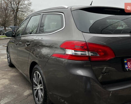 Коричневый Пежо 308, объемом двигателя 2 л и пробегом 140 тыс. км за 11999 $, фото 4 на Automoto.ua