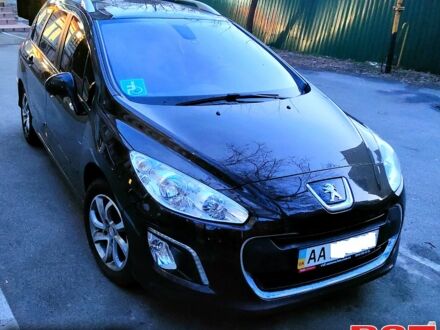 Пежо 308 2012 у Києві на Automoto.ua Коричневий Пежо 308, об'ємом двигуна 1.6 л та пробігом 250 тис. км за 8700 $, фото 1 на Automoto.ua