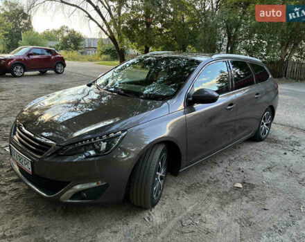 Коричневый Пежо 308, объемом двигателя 2 л и пробегом 172 тыс. км за 12200 $, фото 1 на Automoto.ua