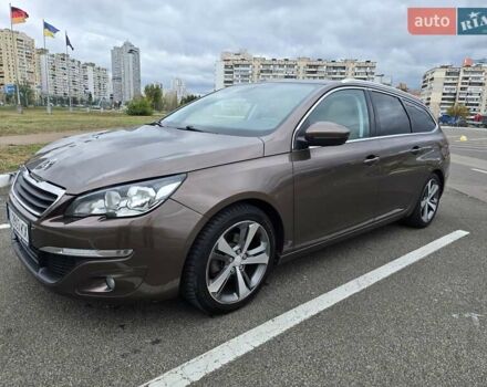 Коричневый Пежо 308, объемом двигателя 1.56 л и пробегом 300 тыс. км за 7800 $, фото 1 на Automoto.ua