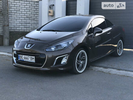 Пежо 308 2014 в Николаеве на Automoto.ua Коричневый Пежо 308, объемом двигателя 2 л и пробегом 64 тыс. км за 13900 $, фото 1 на Automoto.ua