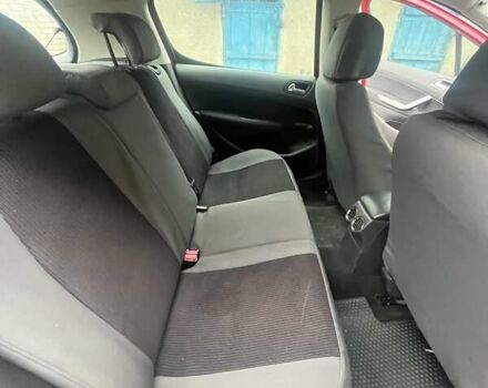 Червоний Пежо 308, об'ємом двигуна 1.6 л та пробігом 133 тис. км за 5700 $, фото 13 на Automoto.ua