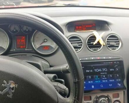 Красный Пежо 308, объемом двигателя 1.6 л и пробегом 156 тыс. км за 6000 $, фото 12 на Automoto.ua