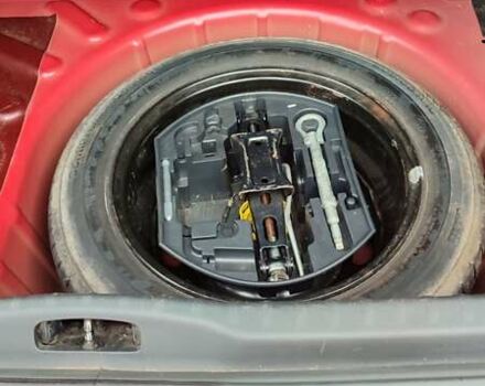 Красный Пежо 308, объемом двигателя 1.56 л и пробегом 140 тыс. км за 5200 $, фото 5 на Automoto.ua