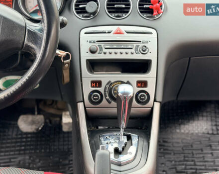 Червоний Пежо 308, об'ємом двигуна 1.6 л та пробігом 197 тис. км за 4000 $, фото 27 на Automoto.ua