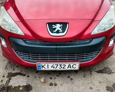 Красный Пежо 308, объемом двигателя 1.56 л и пробегом 140 тыс. км за 5200 $, фото 1 на Automoto.ua