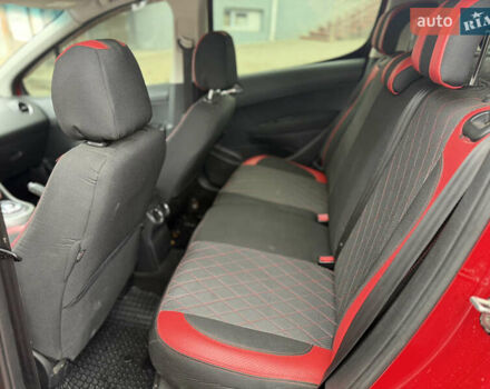 Червоний Пежо 308, об'ємом двигуна 1.6 л та пробігом 197 тис. км за 4000 $, фото 24 на Automoto.ua