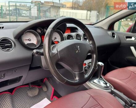 Красный Пежо 308, объемом двигателя 1.6 л и пробегом 192 тыс. км за 6800 $, фото 11 на Automoto.ua