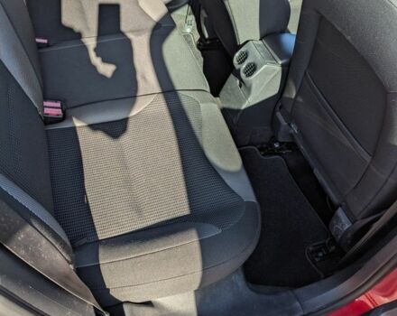 Красный Пежо 308, объемом двигателя 1.6 л и пробегом 230 тыс. км за 5000 $, фото 6 на Automoto.ua