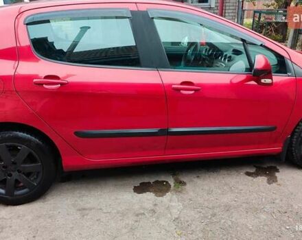 Красный Пежо 308, объемом двигателя 1.56 л и пробегом 140 тыс. км за 5200 $, фото 7 на Automoto.ua