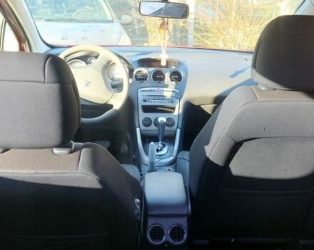 Красный Пежо 308, объемом двигателя 1.6 л и пробегом 200 тыс. км за 4300 $, фото 3 на Automoto.ua