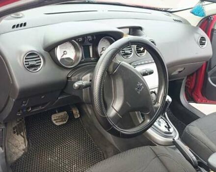 Красный Пежо 308, объемом двигателя 1.6 л и пробегом 156 тыс. км за 6000 $, фото 3 на Automoto.ua