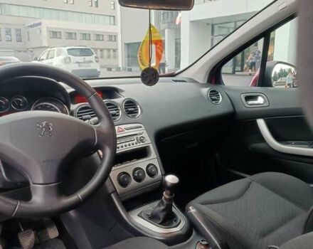 Красный Пежо 308, объемом двигателя 1.69 л и пробегом 185 тыс. км за 6200 $, фото 12 на Automoto.ua