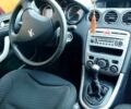 Красный Пежо 308, объемом двигателя 1.6 л и пробегом 198 тыс. км за 5500 $, фото 2 на Automoto.ua