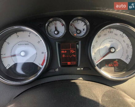 Червоний Пежо 308, об'ємом двигуна 1.56 л та пробігом 166 тис. км за 6100 $, фото 5 на Automoto.ua