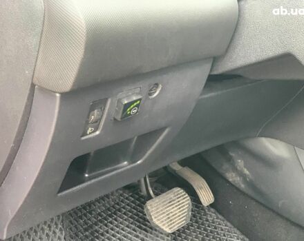 Красный Пежо 308, объемом двигателя 1.6 л и пробегом 204 тыс. км за 5440 $, фото 22 на Automoto.ua