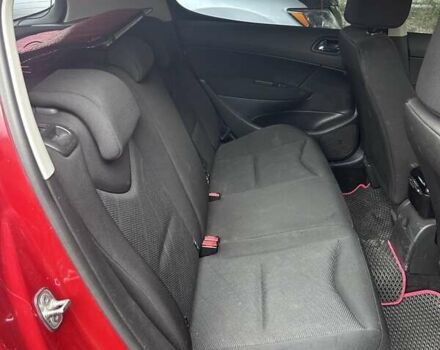 Красный Пежо 308, объемом двигателя 1.6 л и пробегом 92 тыс. км за 6700 $, фото 2 на Automoto.ua