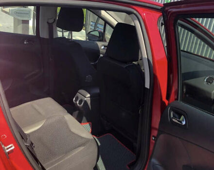 Червоний Пежо 308, об'ємом двигуна 1.56 л та пробігом 166 тис. км за 6100 $, фото 6 на Automoto.ua