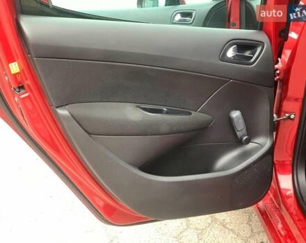 Красный Пежо 308, объемом двигателя 1.6 л и пробегом 204 тыс. км за 5440 $, фото 18 на Automoto.ua