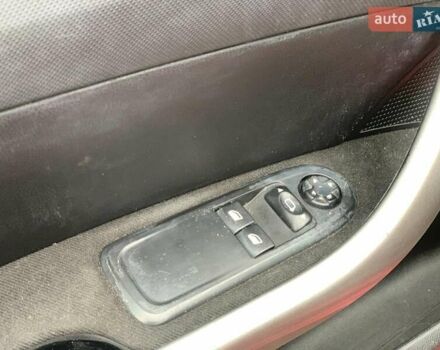 Красный Пежо 308, объемом двигателя 1.6 л и пробегом 204 тыс. км за 5440 $, фото 21 на Automoto.ua