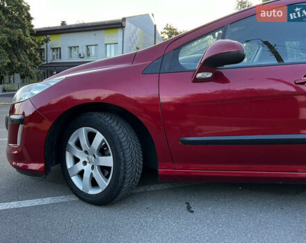 Красный Пежо 308, объемом двигателя 1.6 л и пробегом 159 тыс. км за 5500 $, фото 5 на Automoto.ua