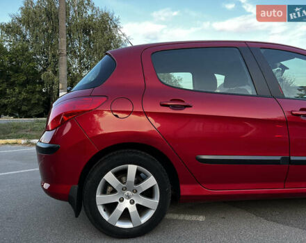 Красный Пежо 308, объемом двигателя 1.6 л и пробегом 159 тыс. км за 5500 $, фото 14 на Automoto.ua