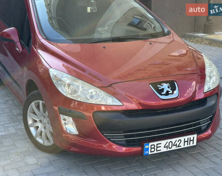 Красный Пежо 308, объемом двигателя 1.6 л и пробегом 248 тыс. км за 6800 $, фото 3 на Automoto.ua
