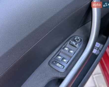 Красный Пежо 308, объемом двигателя 1.6 л и пробегом 248 тыс. км за 6800 $, фото 6 на Automoto.ua